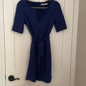 Trina Turk navy blue short sleeve shift dress size 4